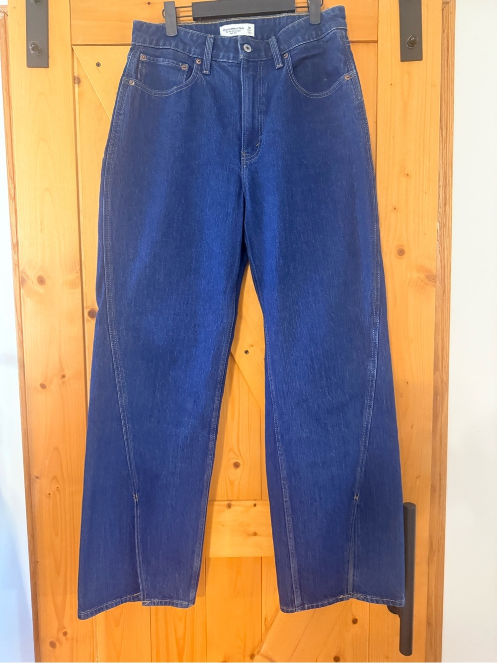 A&F Women’s Wide Leg Jeans